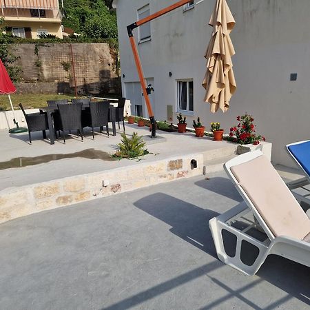 Waterfront Apartment Petrovina Kotor Exterior photo