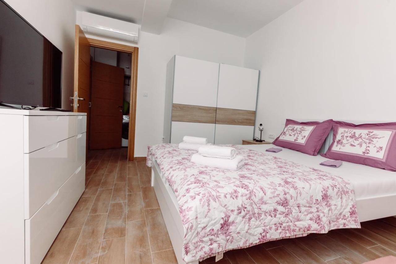 Waterfront Apartment Petrovina Kotor Exterior photo